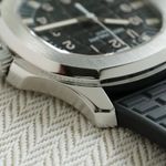 Patek Philippe Aquanaut 5065 (2001) - Black dial 39 mm Steel case (4/8)