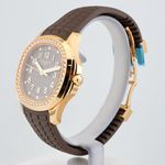 Patek Philippe Aquanaut 5268/200R-010 (2026) - Bruin wijzerplaat 38mm Roségoud (2/8)