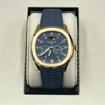 Patek Philippe Aquanaut 5261R-001 (2024) - Blue dial 39 mm Rose Gold case (5/8)