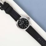 Panerai Luminor PAM01084 (2022) - Zwart wijzerplaat 44mm Staal (2/8)