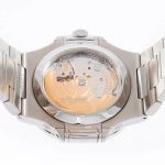 Patek Philippe Nautilus 5726/1A-001 (2015) - Black dial 41 mm Steel case (8/8)