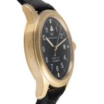 IWC Pilot Mark IW324103 (Unknown (random serial)) - Black dial 36 mm Yellow Gold case (7/8)