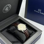 Grand Seiko Elegance Collection SBGM221G (2024) - White dial 39 mm Steel case (3/8)