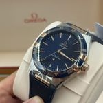Omega Constellation 131.23.41.21.03.001 (2026) - Blue dial 41 mm Gold/Steel case (9/10)