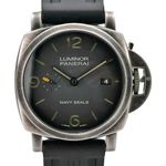 Panerai Luminor 1950 3 Days GMT Automatic PAM01441 (2025) - Black dial 44 mm Titanium case (1/8)
