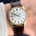 Omega Constellation 167.021 (2022) - White dial 33 mm Gold/Steel case (2/8)