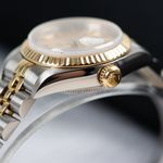 Rolex Lady-Datejust 69173 (1995) - Champagne wijzerplaat 26mm Goud/Staal (4/8)