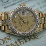 Rolex Lady-Datejust 69138 (1988) - Champagne dial 26 mm Yellow Gold case (3/8)