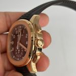 Patek Philippe Aquanaut 5968R-001 (2024) - Brown dial 42 mm Rose Gold case (3/8)
