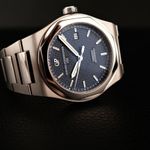 Girard-Perregaux Laureato 81000-11-431-11A (2016) - Blue dial 41 mm Steel case (2/8)