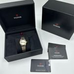 Tudor Royal 28303-0002 (2024) - Silver dial 28 mm Steel case (2/8)