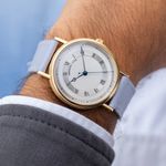 Breguet Classique 5930BA/12/986 (Unknown (random serial)) - Silver dial 36 mm Yellow Gold case (3/3)