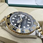 Rolex GMT-Master II 126713GRNR (2026) - 40mm Goud/Staal (8/8)
