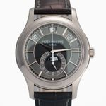 Patek Philippe Annual Calendar 5205G-010 (2012) - Zwart wijzerplaat 40mm Witgoud (1/6)