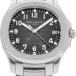 Patek Philippe Aquanaut 5167/1A-001 (2014) - Black dial 40 mm Steel case (2/5)