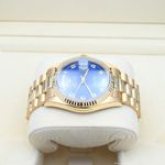 Rolex Day-Date 36 18238 (1994) - Blue dial 36 mm Yellow Gold case (3/9)