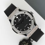 Hublot Classic Fusion 542.NX.1171.RX (2019) - Black dial 42 mm Titanium case (1/8)