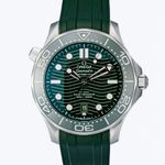 Omega Seamaster Diver 300 M 210.30.42.20.10.001 (2024) - Green dial 42 mm Steel case (1/4)