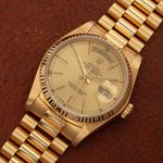 Rolex Day-Date 36 18038 (1981) - Champagne dial 36 mm Yellow Gold case (2/8)
