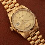 Rolex Day-Date 36 18038 (1981) - Champagne dial 36 mm Yellow Gold case (3/8)