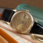 Rolex Oyster Perpetual Date 15038 (Unknown (random serial)) - 34 mm Yellow Gold case (2/8)