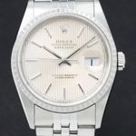 Rolex Datejust 36 16220 (2001) - Zilver wijzerplaat 36mm Staal (1/7)