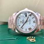 Rolex Day-Date 40 228235 (2022) - Wit wijzerplaat 40mm Roségoud (7/7)