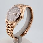 Rolex Day-Date 40 228235 (2023) - Brown dial 40 mm Rose Gold case (2/8)