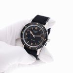 Longines Skin Diver L2.822.4.56.9 (2025) - Black dial 42 mm Steel case (6/8)