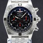 Breitling Chronomat AB0111 (2010) - Zwart wijzerplaat 44mm Staal (1/7)