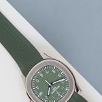 Patek Philippe Aquanaut 5168G-010 (2026) - Green dial 42 mm White Gold case (4/8)