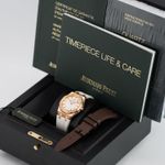 Audemars Piguet Royal Oak 67651OR.ZZ.D010CA.01 (2015) - Silver dial 33 mm Rose Gold case (6/6)