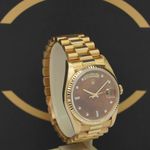 Rolex Day-Date 36 18238 (1992) - Brown dial 36 mm Yellow Gold case (2/7)