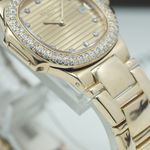 Patek Philippe Nautilus 4700/54 (1991) - Champagne dial 27 mm Yellow Gold case (7/8)