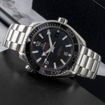 Omega Seamaster Planet Ocean 215.30.44.21.01.001 (Unknown (random serial)) - Black dial 44 mm Steel case (2/8)