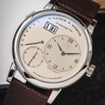 A. Lange & Söhne Lange 1 101.001 (Unknown (random serial)) - Silver dial 40 mm Yellow Gold case (2/8)