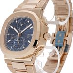 Patek Philippe Nautilus 5990/1R-001 (2025) - Blue dial 41 mm Rose Gold case (3/5)