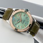 Breitling Chronomat 38 U17356531L1P1 (Unknown (random serial)) - Pink dial 38 mm Gold/Steel case (2/8)
