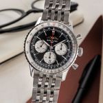 Breitling Navitimer 1 B01 Chronograph AB0138211B1A1 (2021) - Zwart wijzerplaat 43mm Staal (3/8)