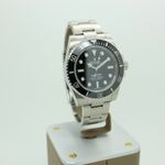 Rolex Submariner No Date 114060 (2018) - Zwart wijzerplaat 40mm Staal (2/8)