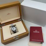 Omega Constellation 131.33.41.21.04.001 (2024) - White dial 41 mm Steel case (2/8)