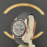 Rolex Yacht-Master 40 126655 (2023) - Black dial 40 mm Rose Gold case (2/7)