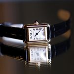 Cartier Tank Louis Cartier WGTA0352 (2026) - Silver dial 17 mm Yellow Gold case (1/2)