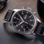 IWC Pilot Chronograph IW377713 (Onbekend (willekeurig serienummer)) - Bruin wijzerplaat 43mm Staal (2/8)