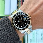 Rolex GMT-Master II 16713 (1999) - Black dial 40 mm Gold/Steel case (4/8)