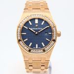 Audemars Piguet Royal Oak Lady 67651OR.ZZ.1261OR.02 (2022) - Blue dial 33 mm Rose Gold case (1/2)