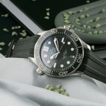 Omega Seamaster Diver 300 M 210.32.42.20.10.001 (Onbekend (willekeurig serienummer)) - Groen wijzerplaat 42mm Staal (2/8)