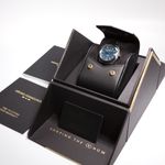 Girard-Perregaux Laureato 81010-11-431-11A (2023) - Blue dial 43 mm Steel case (2/5)