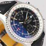 Breitling Navitimer World A24322 (2011) - 46 mm Steel case (3/8)