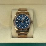 Rolex Sky-Dweller 336935 (2024) - Blauw wijzerplaat 42mm Roségoud (5/8)